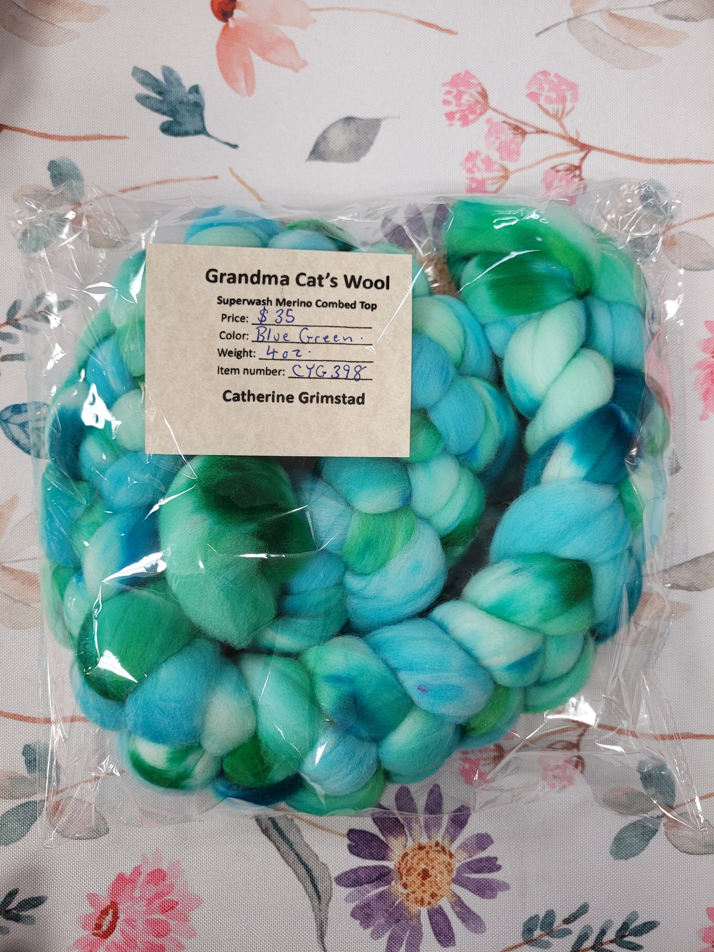 Grandma Cat's Wool Roving
