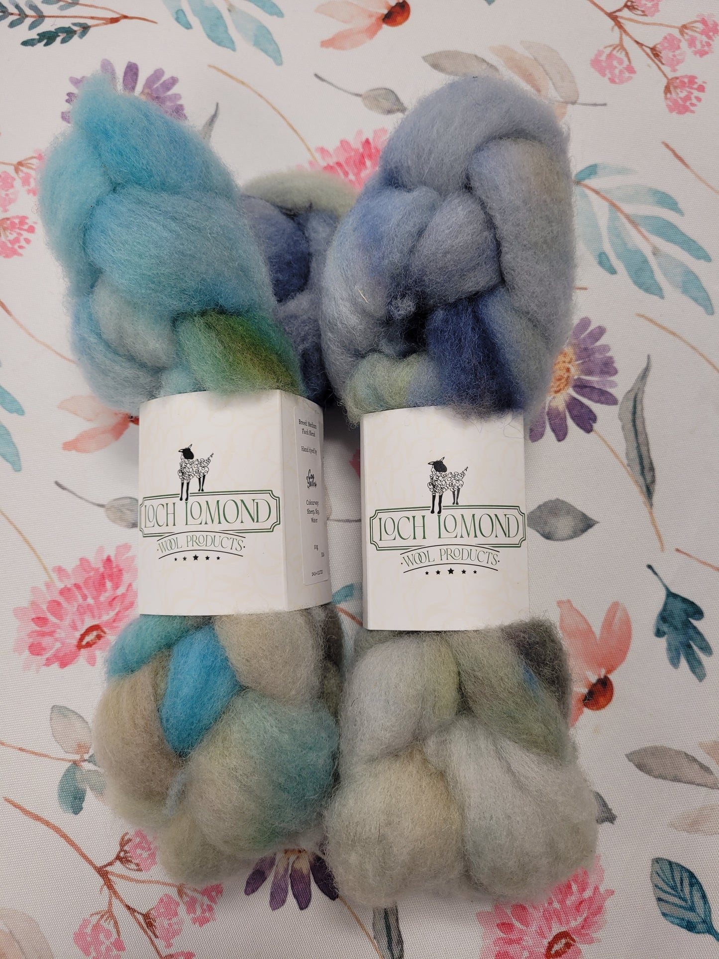 Loch Lomond Dyed Roving - Med Flock Blend