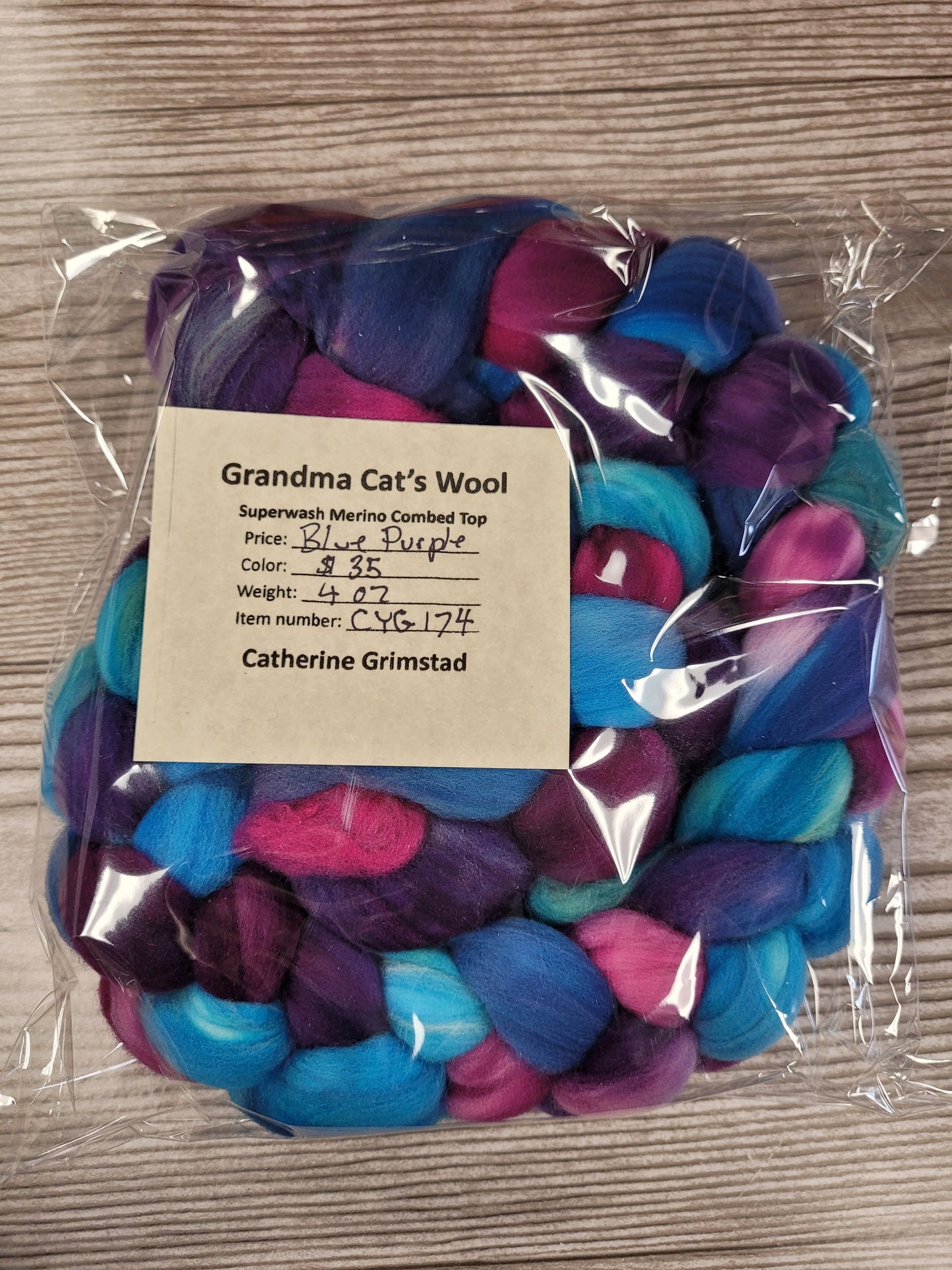Grandma Cat's Wool Roving