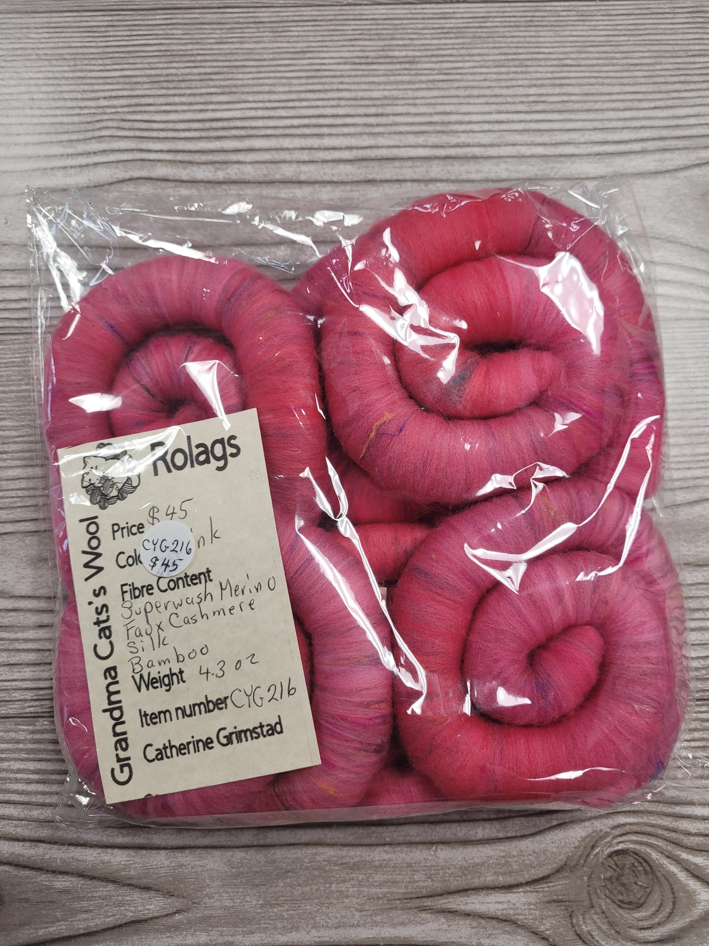 Grandma Cat's Wool Rolags