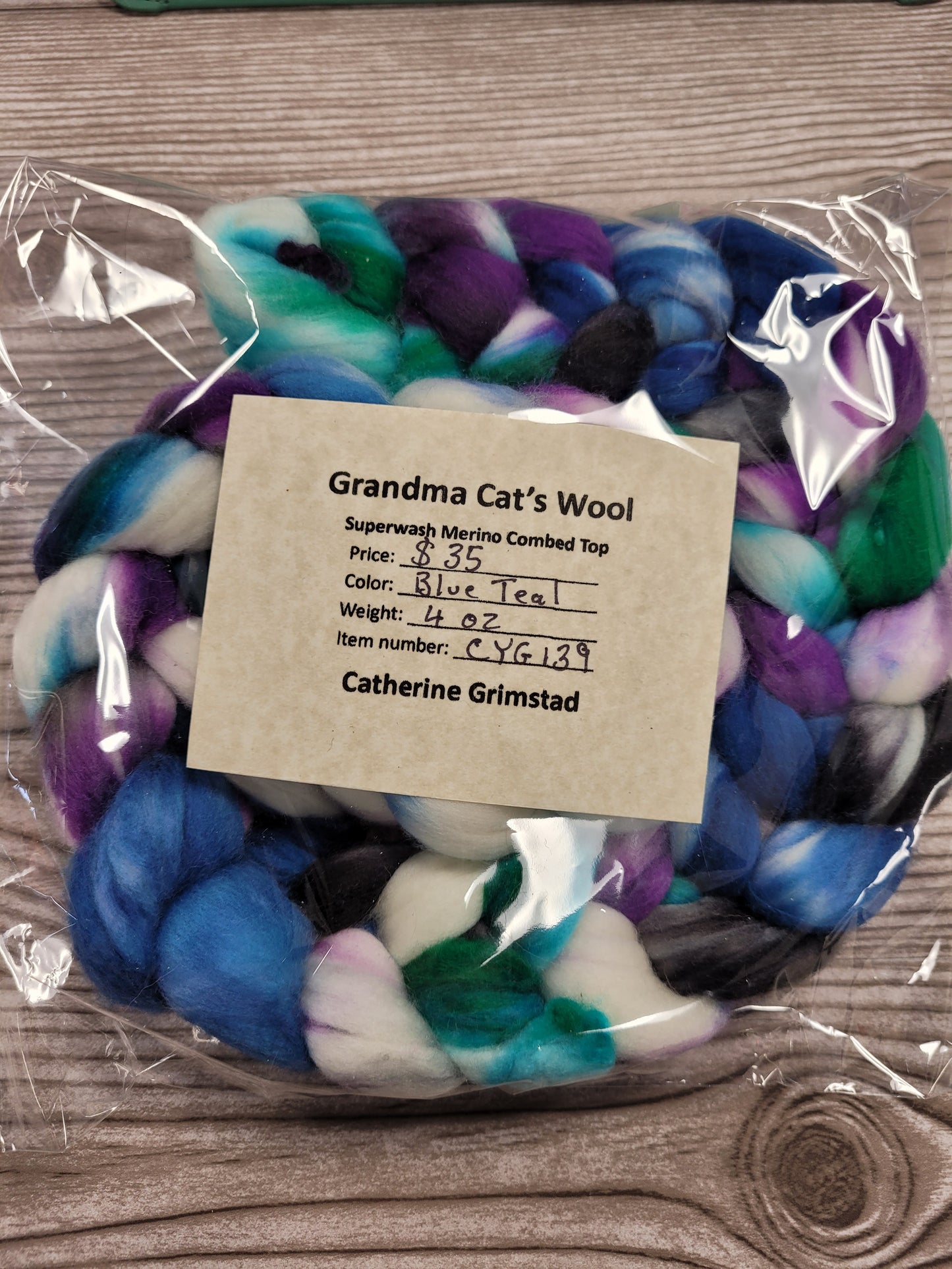 Grandma Cat's Wool Roving