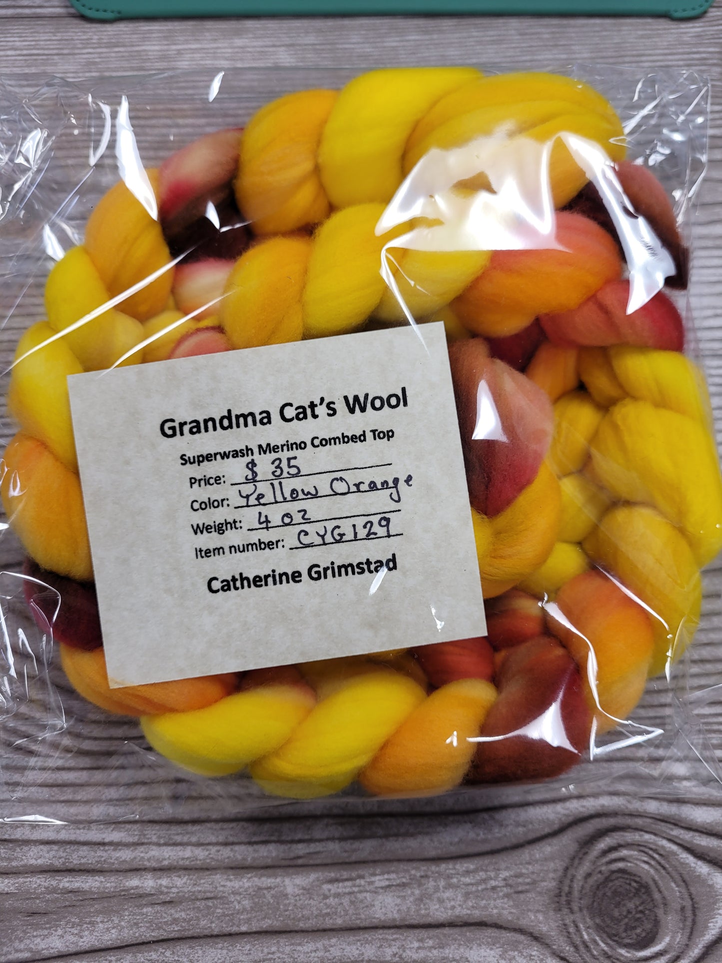 Grandma Cat's Wool Roving